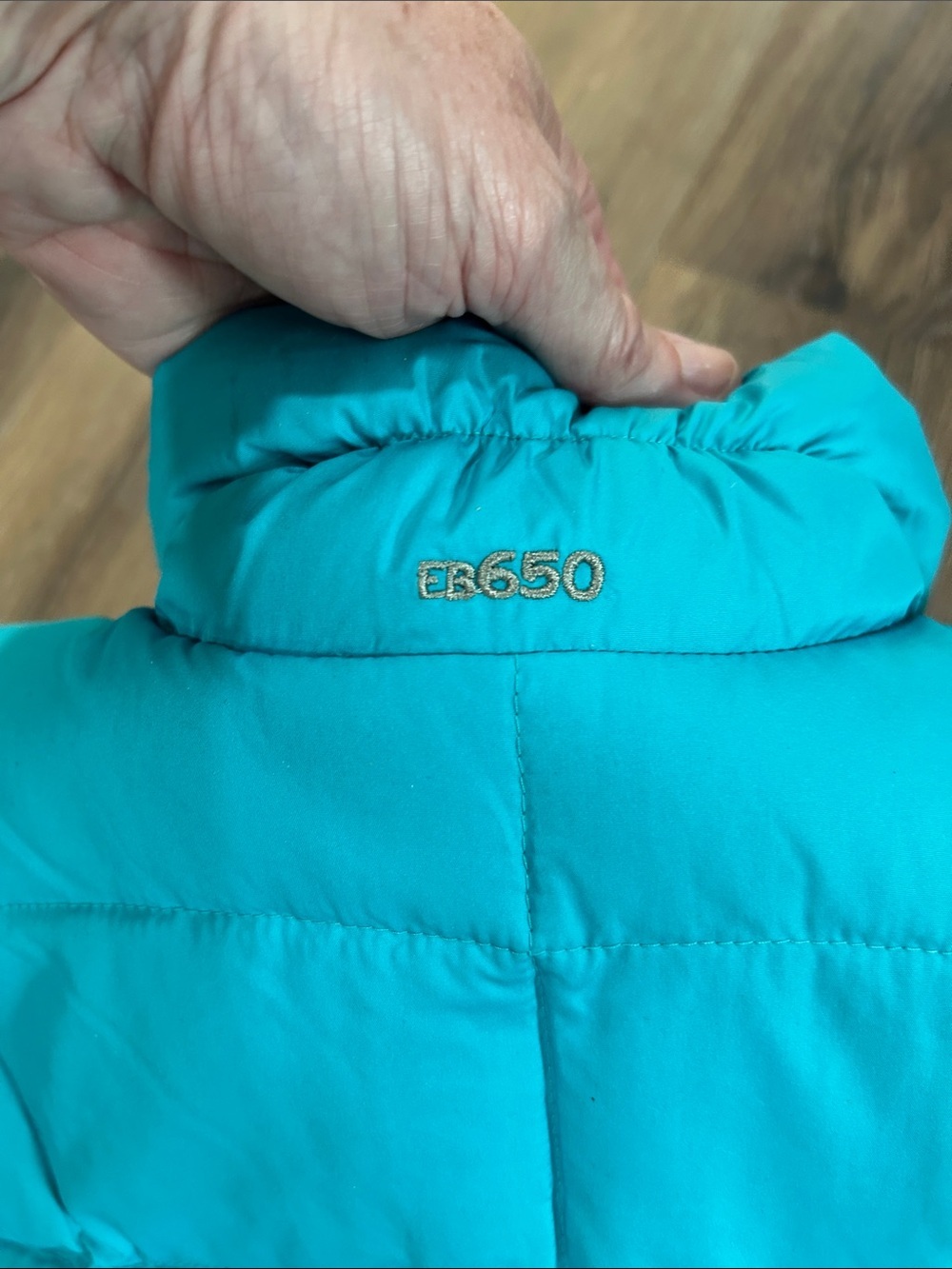 Eddie Bauer Womens Medium Down Puffer Vest EB650 Full Zip Pockets - Picture 14 of 14
